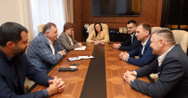 Gajić na sastanku sa Dodikom: Ugljeviku obezbijediti pet miliona KM za sudske presude