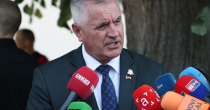 Višković: Presudama Srbima nastoje lažirati istoriju