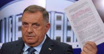 "Kraj mu je blizu" Dodik najavljuje tužbu protiv Kristijana Šmita i BiH
