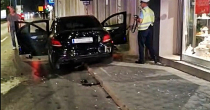 Nesreća u Bijeljini: Automobilom se "zakucao" u ćevabdžinicu, povrijeđen maloljetnik