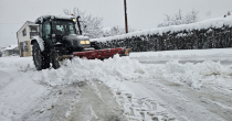 Intenzivne snježne padavine u Ugljeviku: U toku čiščenje puteva