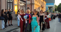 Veče koje će dugo pamtiti: Gimnazijalci slave maturu FOTO/VIDEO