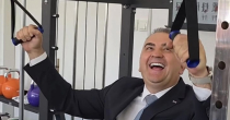 Premijer u teretani: "100 kilograma, kao od šale" (VIDEO)