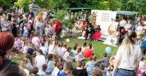 „Dan porodice i knjige“ pretvorio Gradski park u bajkovitu Zemlju knjiga FOTO