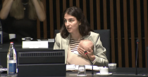 Prvi put u istoriji EU: Švedska ministarka povela bebu na sastanak