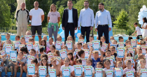 Dodijeljene diplome za 120 polaznika besplatne škole plivanja u Ugljeviku
