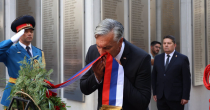 Položeni vijenci kod spomen obilježja u Banjaluci, sirene u znak sjećanja na Srbe stradale u "Oluji"
