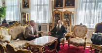 Bijeljina: Minić se sastao sa mitropolitom Fotijem