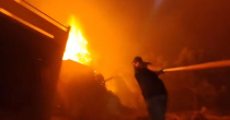Objavljen zastrašujući snimak iz centra požara u Omišu (VIDEO)
