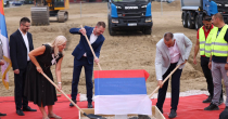 Ugljevik: Minić i Cvijanovićeva položili kamen temeljac za novi vrtić