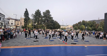 Žene vježbale za zdravlje: Održan veliki javni trening na Gradskom trgu u Bijeljini