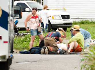 Ranjeno najmanje 19 ljudi, policija traga za tri osobe