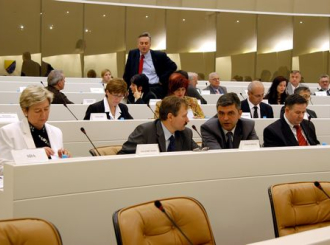 Rasipanje 32 miliona za zakup, a 20 miliona za putne troškove