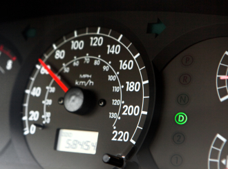 Kako prepoznati lažnu kilometražu na automobilu?