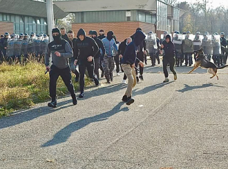 Kontrola masa - Održana vježba policije u Bijeljini