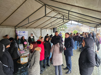 Humanitarni bazar za sveštenika Bogdana Stjepanovića: Ugljevičani još jednom pokazali veliko srce