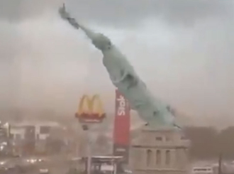 Vjetar srušio repliku Kipa slobode u Brazilu (VIDEO)