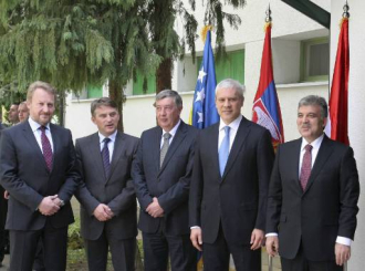 Danas neformalni sastanak šefova država BiH, Srbije i Hrvatske