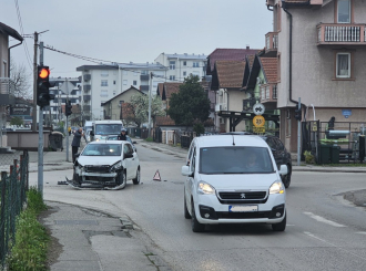 Udes u Beogradskoj ulici, jedno lice povrijeđeno
