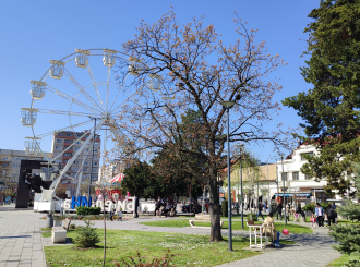 Grad Bijeljina: Panoramski točak danas počinje sa radom