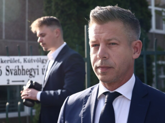 Ko je Peter Mađar koji je odnio ubjedljivu pobjedu na izborima u Mađarskoj