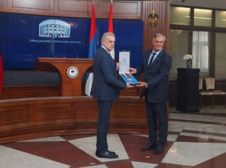Uručeno odlikovanje Dmitrijeviču: Izraz ljubavi i privrženosti Srpske Rusiji