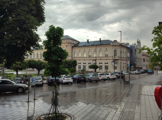 Sutra oblačno sa kišom i grmljavinom