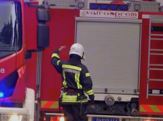 Veliki požar u tržnom centru u Beogradu