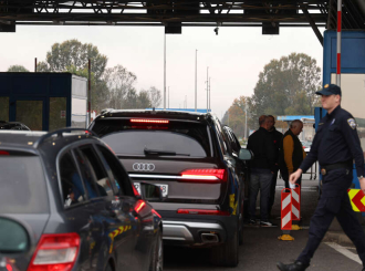 Sezona godišnjih odmora u punom jeku: Kolone na izlazu iz BiH, AMS upozorava vozače