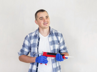 Kako pravilno silikonirati lavabo i tuš kabinu da se ne stvara buđ