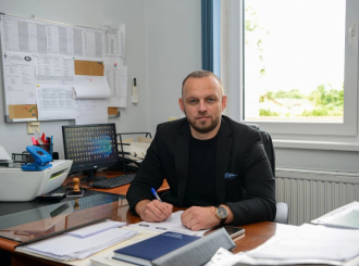 Janković: Lakše školske torbe u OŠ "Dvorovi"