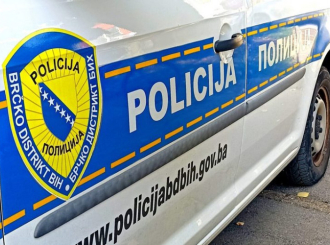 Brčko: Maloljetno dijete zadobilo teške povrede nakon što ga je udario automobil