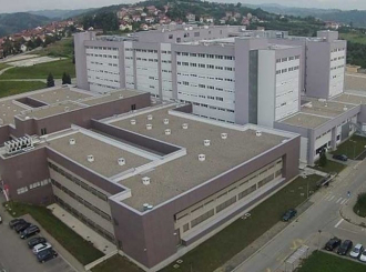 UKC: Odstranjen tumor težak više od šest kilograma