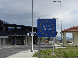 Grci su počeli da skidaju tablice za nepropisno parkiranje, a kazne nisu male