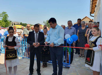 Otvoreni bazeni u Loparama, svim učenicima besplatne sezonske karte