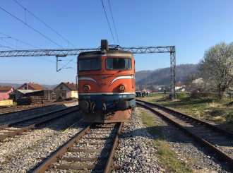 Zvornik: Voz udario migranta?