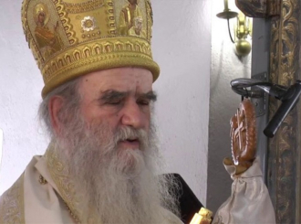 Priveden mitropolit Amfilohije