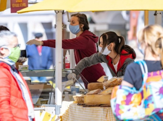 Vlada ove zemlje najavila kraj maski u školama i radnjama