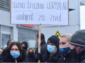 Mještani Blažuja protestovali: Migranti nas napadaju, previše ih je tu i niko ne reaguje