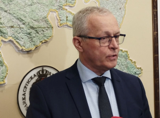 Ćorić: Nije realna najniža plata od 1.050 KM
