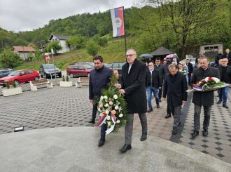 Delegacija Srpske demokratske stranke u Kravici: Međunarodno pravo zaboravlja srpske žrtve