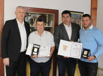 Lopare: Zlatna značka uručena Mladenu Milovanoviću i Draganu Lukiću