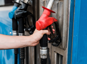 Padaju cijene goriva: Nakon dizela pojeftinjuje i benzin