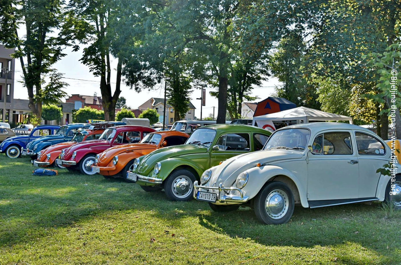 Bijeljina, Skup oldtimer vozila Gradski trg