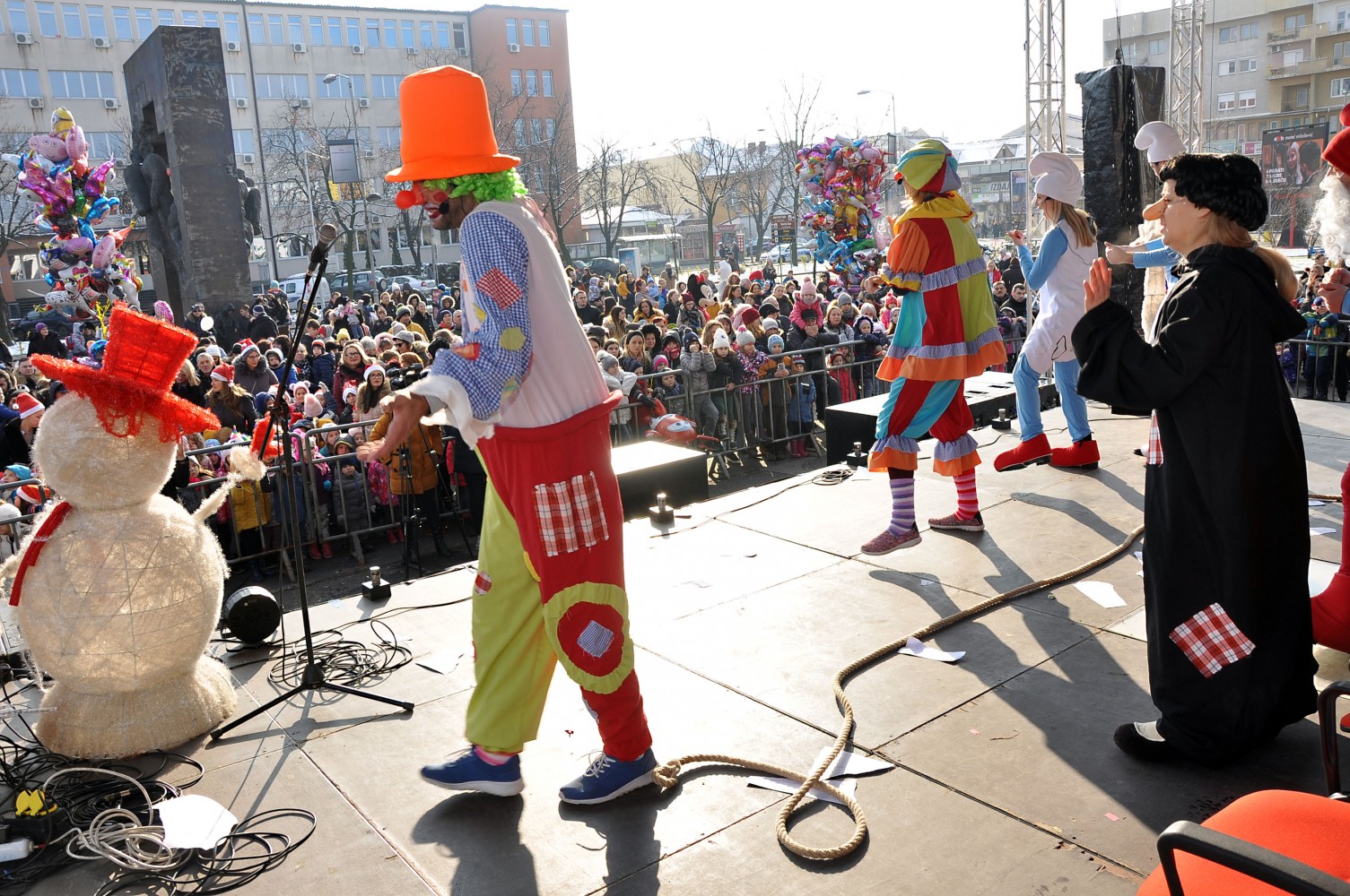 Bijeljina, Novogodišnja predstava i prikupljanje paketića za KiM Gradski trg