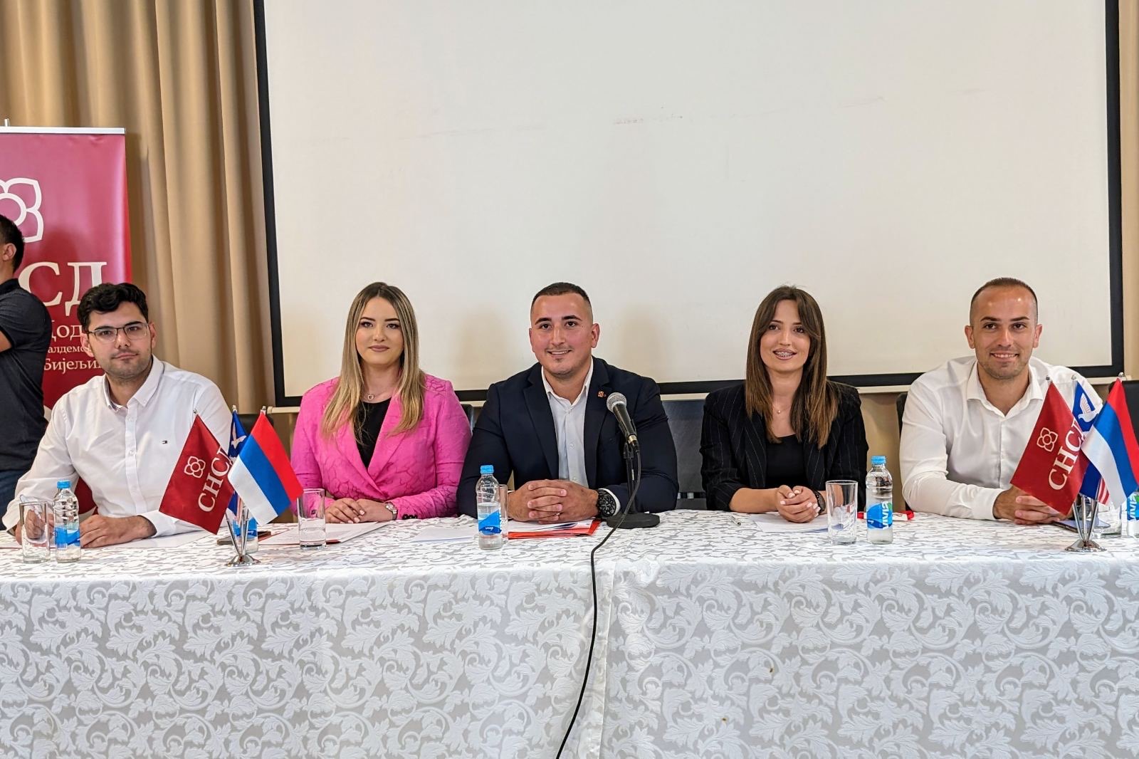 Anđela Janjić novi predsjednik omladine SNSD-a Bijeljina