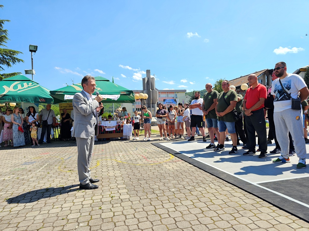 Viteške igre u Ugljeviku: Višeboj spojio braću iz Srbije i Republike Srpske FOTO