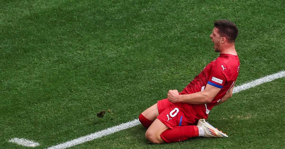 Luka Jović maestralnim golom sačuvao nadu "orlovima"
