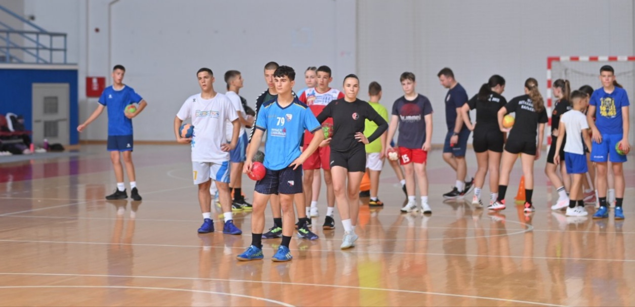 U organizaciji RK "Bijeljina" počeo osmi Rukometni kamp Jahorina 2024.