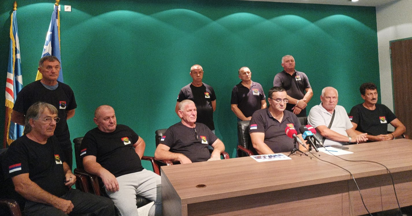 UV “Garda Panteri”: Gradonačelnik minimizirao sve što su srpske patriote radili 1992. godine